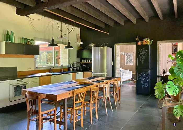 Domaine De La Beurrerie, 25